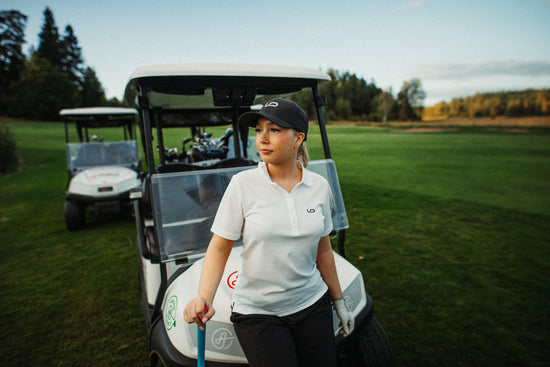 Underdog golf vaatteet naisille